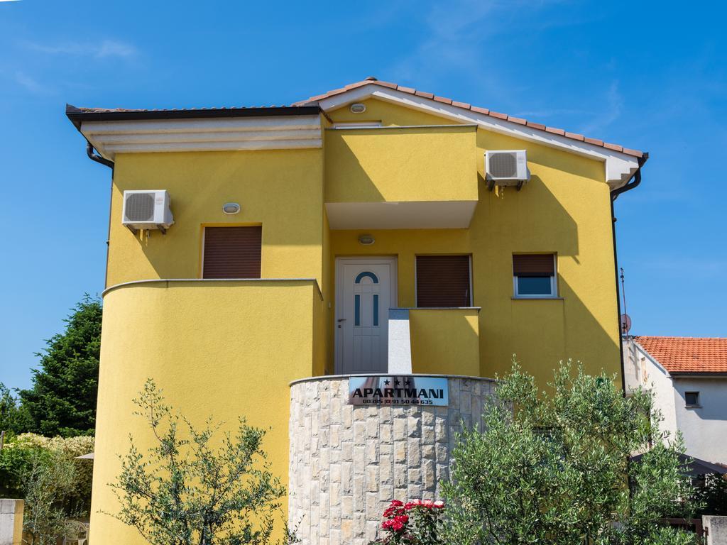 Apartments Manuela Pola Esterno foto